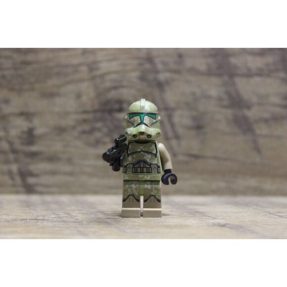 Lego Other - LegoStar Wars 41st elite corps clone trooper Kashyyyk camouflage minifigure